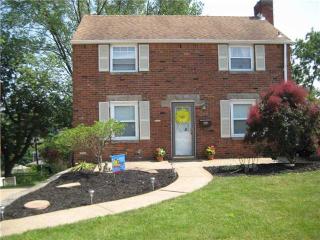 5345 Greenridge Dr, Pittsburgh, PA 15236-1723