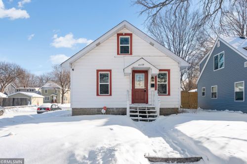 4558 Dupont Ave, Minneapolis, MN 55412-1328