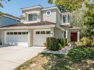 11744 Ridge Creek Ct, Cupertino, CA 95014-5154