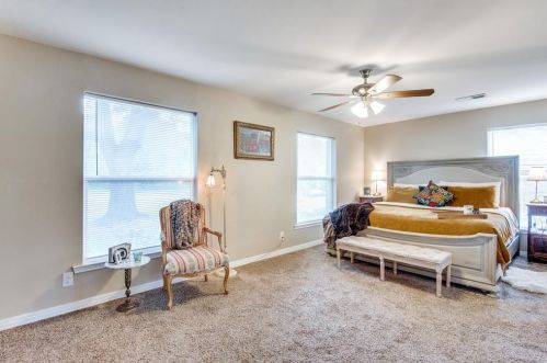 2518 Bridal Wreath Ln, Dallas TX  75233-3304 exterior