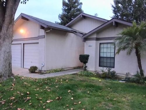 381 Muncie Ave, Fresno, CA 93711-6036