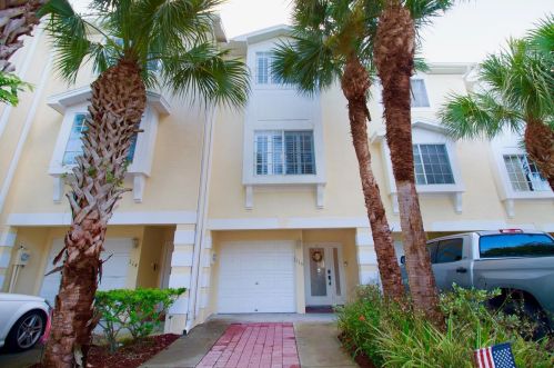 115 Brent Cir, Oldsmar, FL 34677-3342