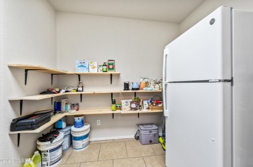 1519 Logan Dr, Tucson AZ 85710-6323 exterior