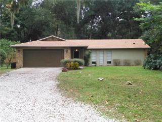 303 Lake Cortez Dr, Apopka, FL 32703-4815