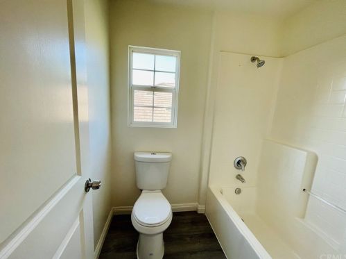 3772 Ash St, Lake Elsinore CA  92530-2000 exterior