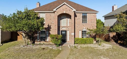 8121 Case Dr, Plano TX  75025-4019 exterior