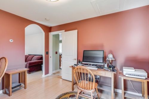 305 Bayberry Rd, Southold NY  11971-4436 exterior