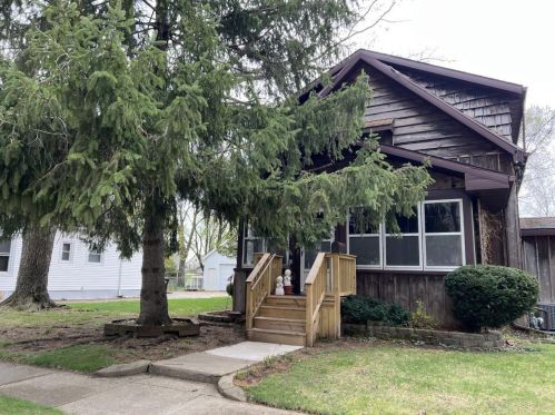 1136 Jackson St, Beloit, WI 53511-6021