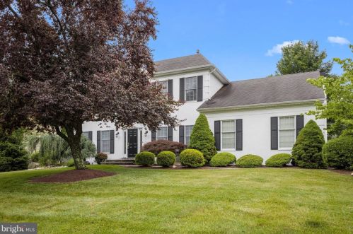 235 Cinnabar Ln, Yardley, PA 19067-5728