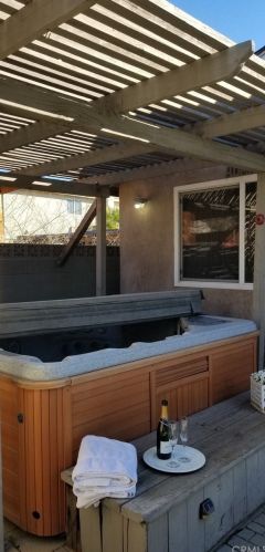 650 33rd St, San Bernardino CA  92405-2719 exterior