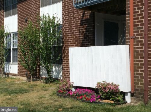 275 Green St, Beverly NJ  08010-1700 exterior