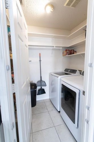 5128 Cliff Oaks Dr, Fort Worth TX  76179-2394 exterior