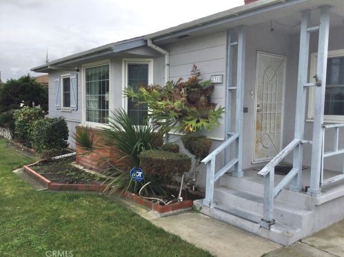 2318 181st St, Torrance, CA 90504-5212