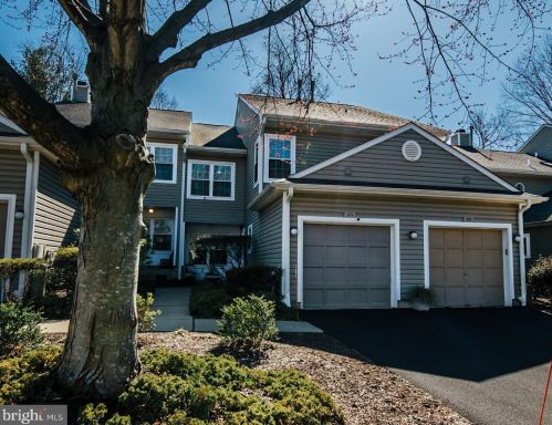 271 Stanton Ct, Glen Mills, PA 19342-2031
