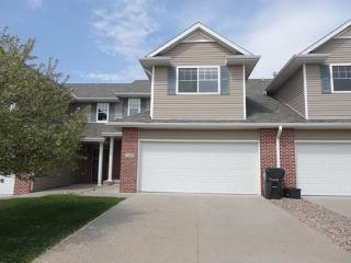 1727 175th Ct, Omaha NE  68118-6022 exterior