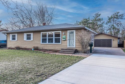 851 Marshall Rd, New Johannesburg, WI 54017-1424