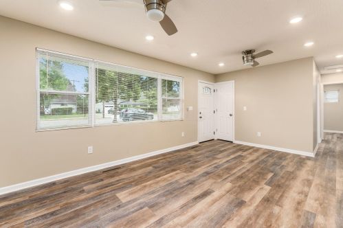 2972 Irwin Ave, Darbydale OH  43123-2310 exterior