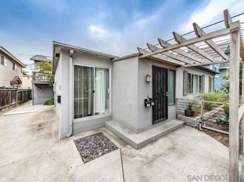 4075 Sequoia St, San Diego, CA 92109-6159