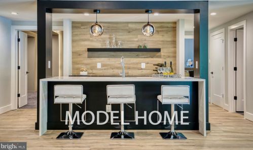 2242 Highland Ave, Falls Church VA  22046-2208 exterior