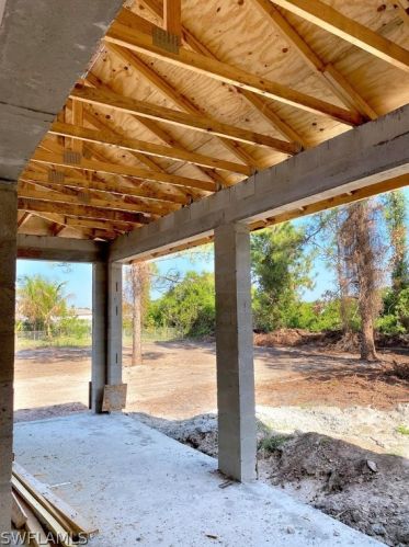 2929 1st St, Lehigh Acres, FL 33976-2559