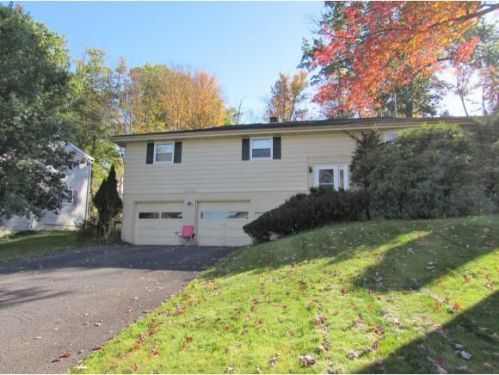 2428 Charleston Ave, Vestal, NY 13850-2702