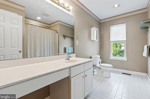 1104 Chestnut Ave, Norristown PA 19403-2874 exterior