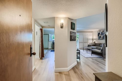 17637 Pomerado Rd, San Diego, CA 92128-1644