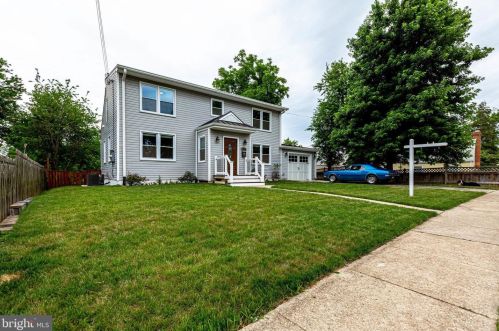 6918 Weston Rd, Falls Church, VA 22042-2625