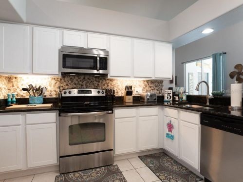 48 Valleywood Dr, De Bary FL  32713-3280 exterior