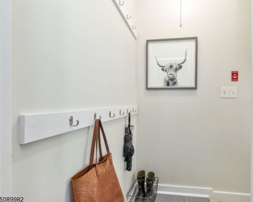 7 Roosevelt Ave, Cranford NJ  07016-2615 exterior