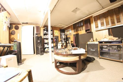 261 Gotham Ave, Floral Park NY  11003-2105 exterior