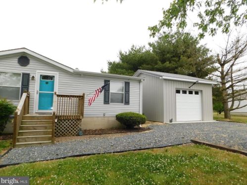 35395 Dannys Dr, Laurel DE  19956-3311 exterior