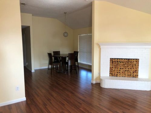 831 Springfield Dr, Cedar Hill TX  75104-7516 exterior