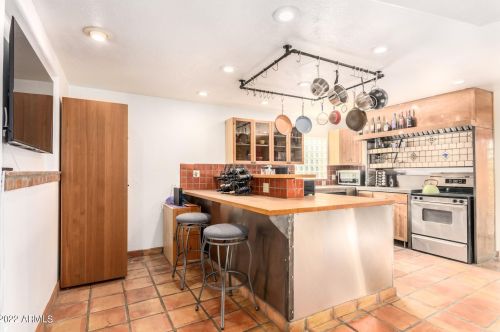 6236 16th St, Phoenix AZ 85016-1730 exterior