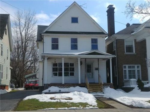 91 4th St, Van Buren Bay, NY 14048-2224