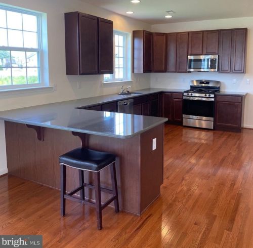 758 Brookfield Dr, Dover, DE 19904-6537