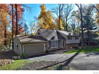3574 Timberlane Dr, Easton, PA 18045-5745