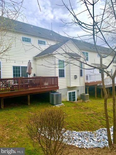 279 Deepdale Dr, Kennett Sq, PA 19348-1880