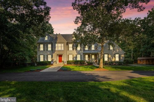 24 Crested Butte Ct, Southampton, NJ 08088-8224