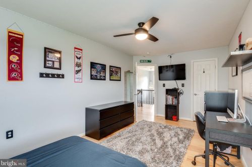 167 Alpine Dr, Leesburg VA 20175-6172 exterior