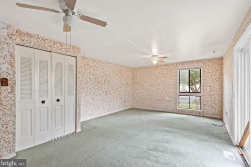 40 Tansboro Rd, Berlin Boro, NJ 08009-1938