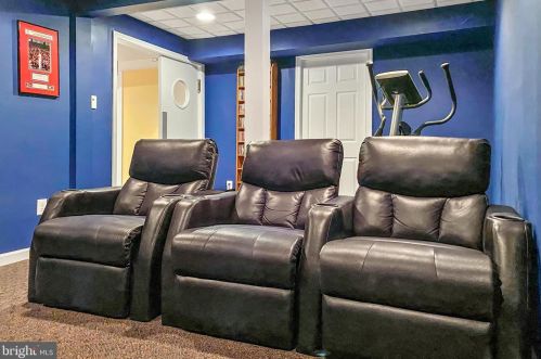 233 Beech Ln, Swedesboro NJ  08085-4033 exterior