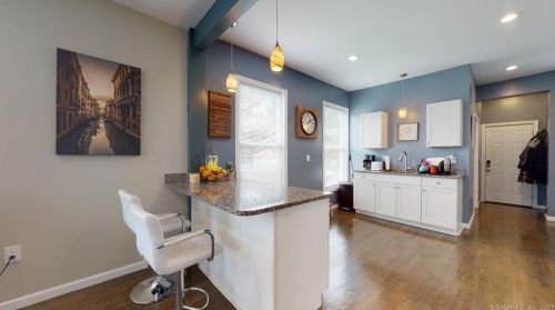 51 Prospect St, New Britain, CT 06051-2565