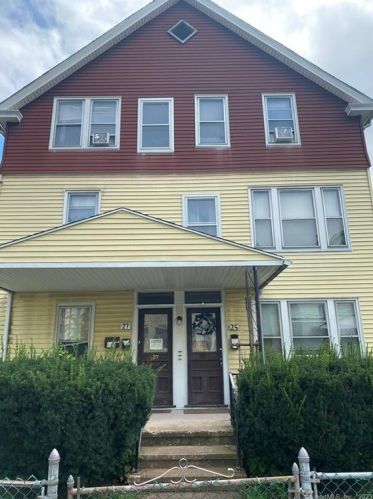25 Carlson St, New Britain, CT 06051-2109