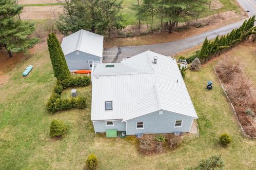 16 Snell Rd, Lee NH  03861-6719 exterior