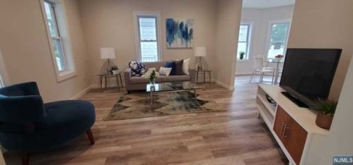 29 Niagara St, Dumont NJ  07628-3405 exterior