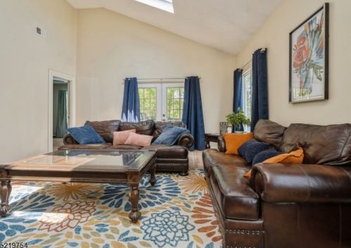 11 Kearny Dr, Wantage NJ  07461-3928 exterior