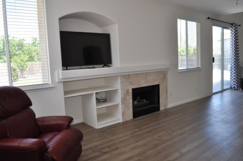 1697 Blush St, Manteca CA  95336-9238 exterior