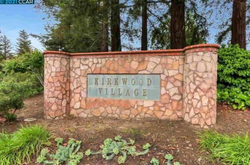 5450 Concord Blvd, Concord CA  94521-2401 exterior