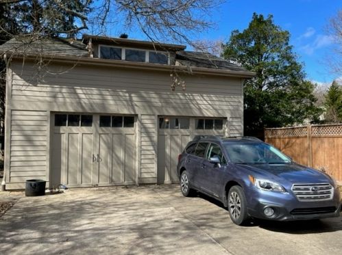 401 Lantern Ln, Sewickley, PA 15143-2042